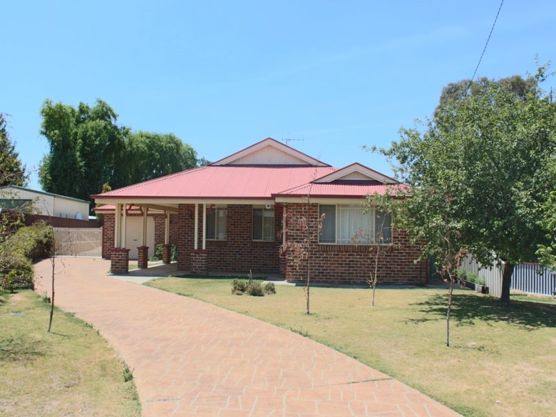 56 Hollyhock Place, Eglinton, NSW 2795