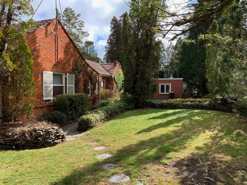 126 Gladstone Road, Leura, NSW 2780 House for Rent