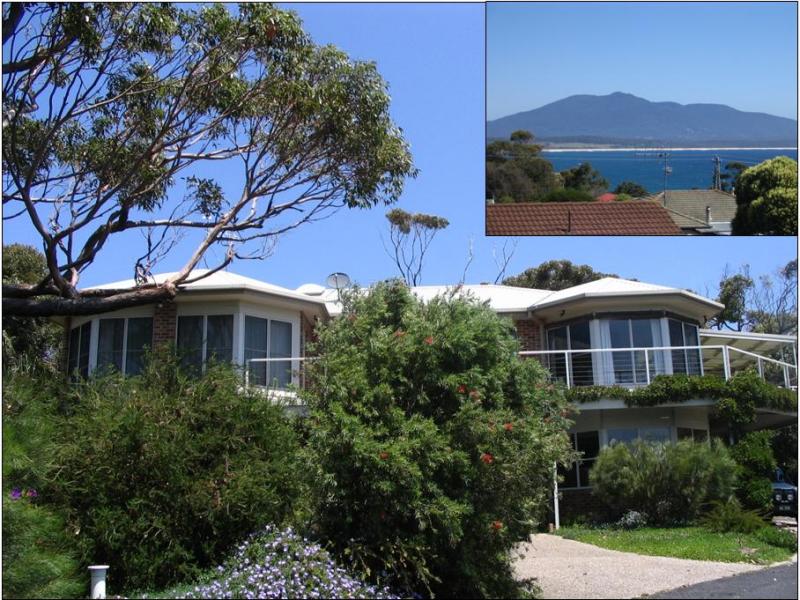 2C Barragoot Street, Bermagui, NSW 2546