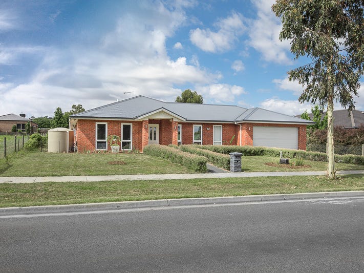 107 Willowbank Road, Gisborne, Vic 3437 Property Details