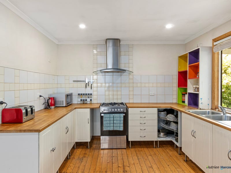 6 Hillside Avenue, Eildon, Vic 3713 House for Sale