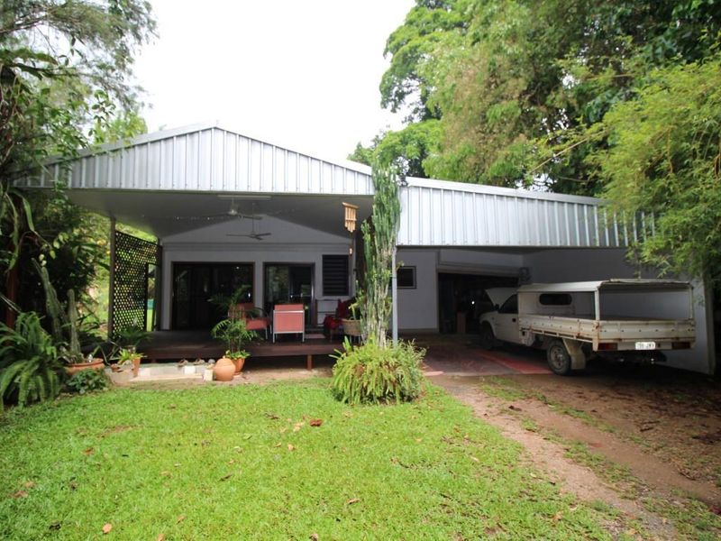 1235 Old Tully Road, Maadi, QLD 4855