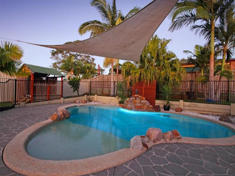 3 Paul Place, Glass House Mountains, QLD 4518