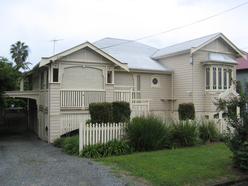 5 Thorn Street, Ipswich, Qld 4305 Property Details