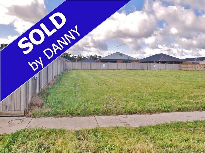 7 Montane Boulevard, Newborough, VIC 3825