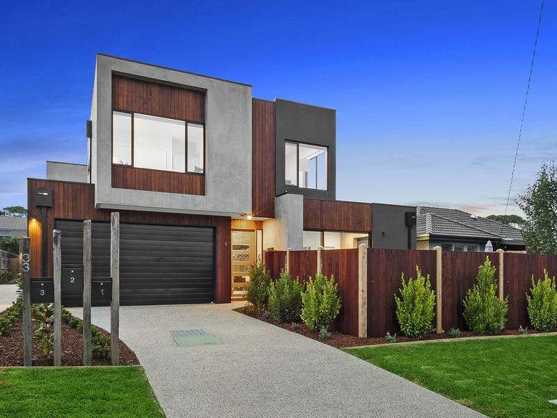 1/33 MacDonald Grove, Mornington, Vic 3931 Property Details