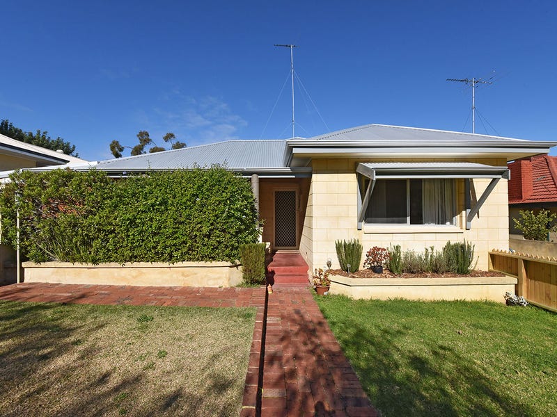 141 Samson Street, White Gum Valley, WA 6162