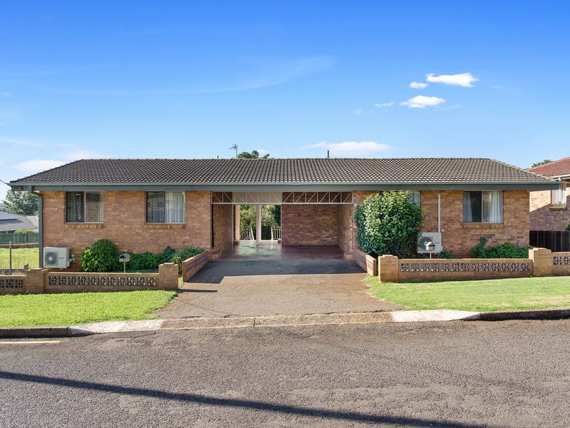 2/5 Perkins Street, South Toowoomba, QLD 4350