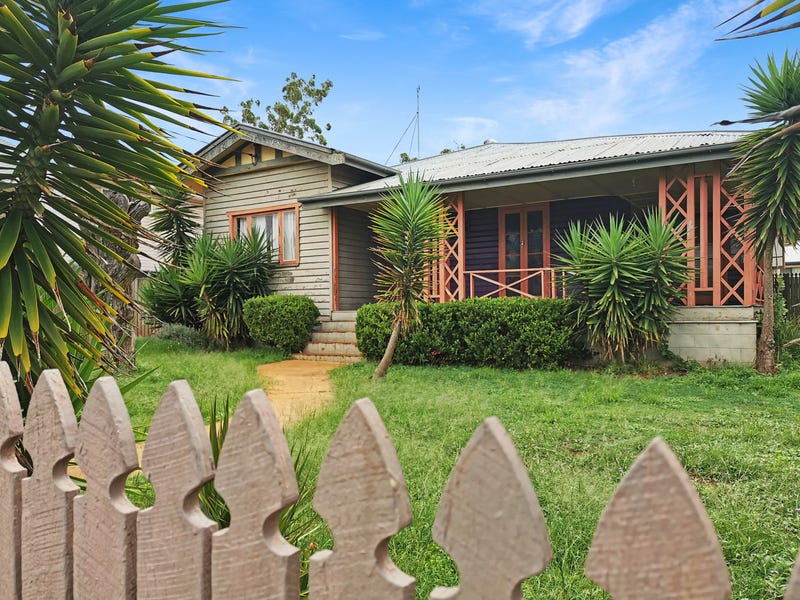 131 Holberton Street, Newtown, Qld 4350 Property Details