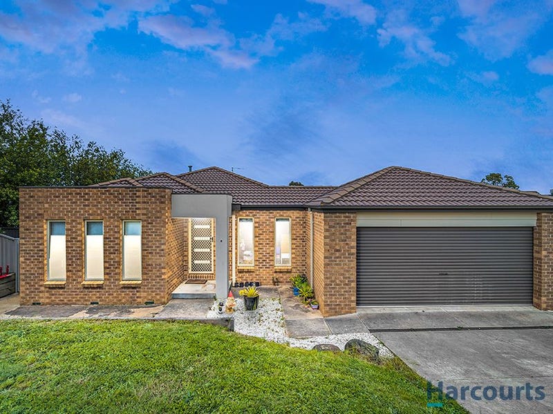 8 Middlin Street, Brown Hill, VIC 3350