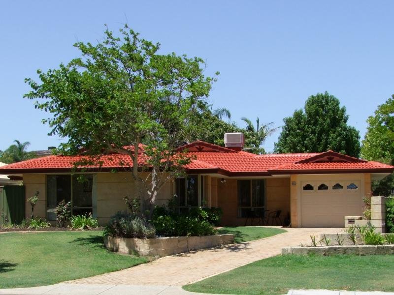 25 Shacklock Crescent, Winthrop, WA 6150 Property Details