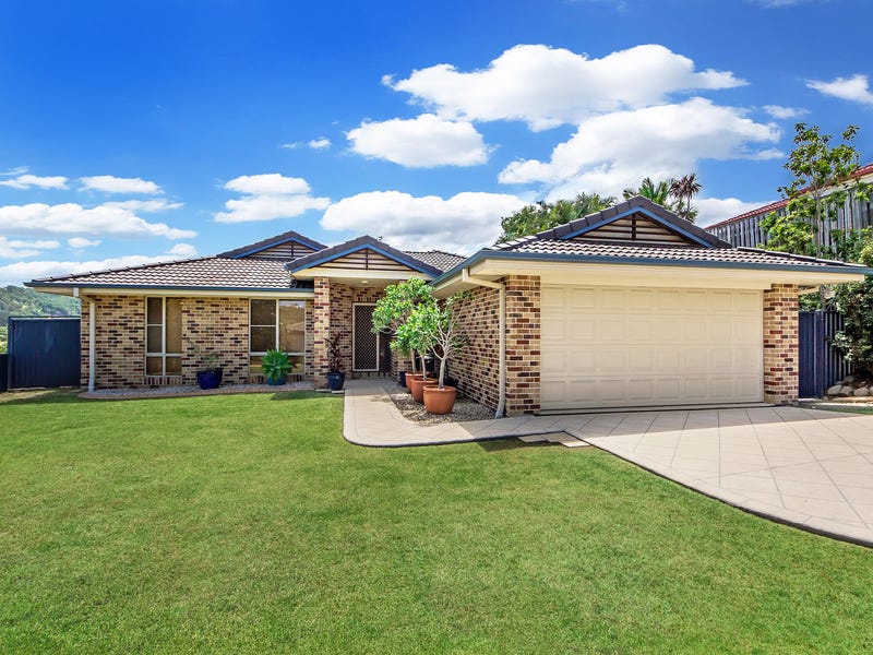 6 Hawker Street, Pacific Pines, QLD 4211