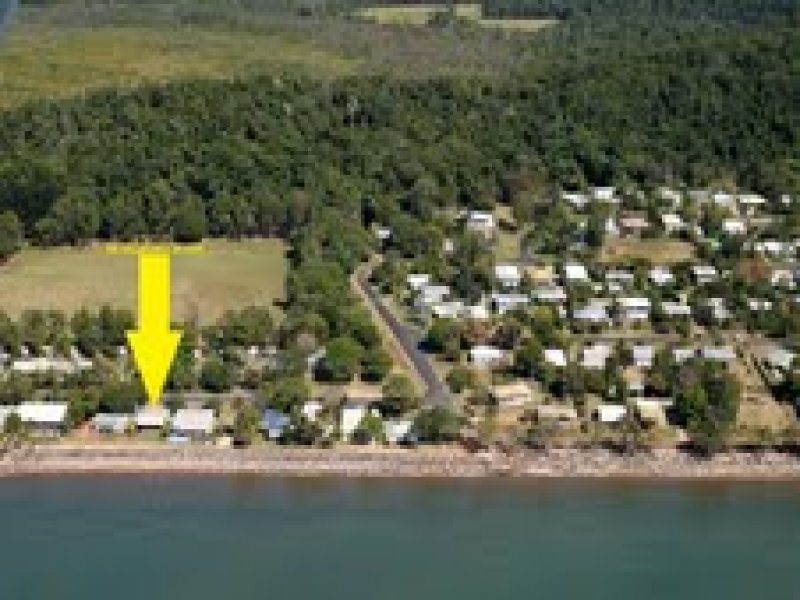 38 Elizabeth Street, Flying Fish Point, QLD 4860