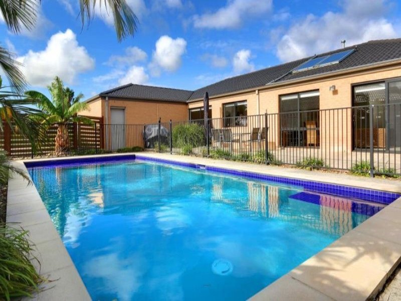 14 Country Club Drive, Safety Beach, VIC 3936