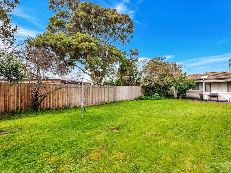 64 Seaford Grove, Seaford, Vic 3198 House for Sale