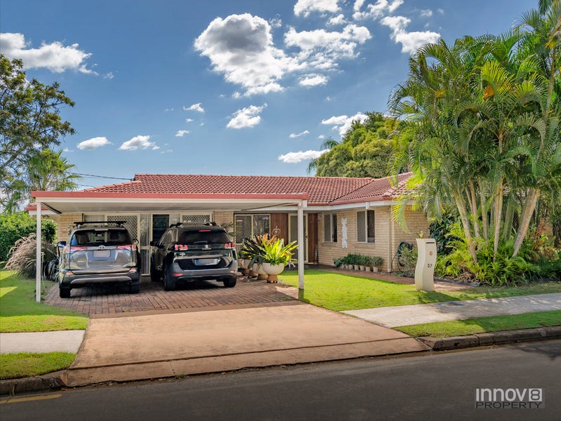 37 Jacaranda Drive, Albany Creek, QLD 4035