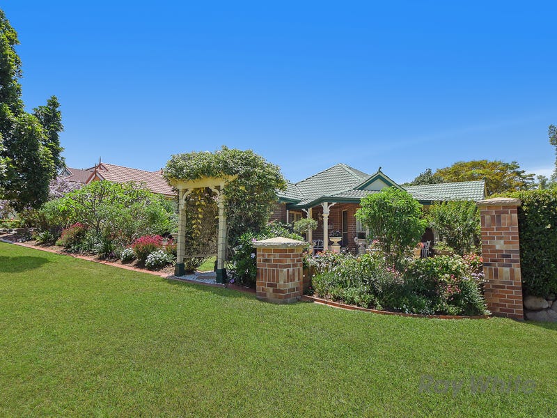 37 Castle Hill Drive, Murrumba Downs, QLD 4503
