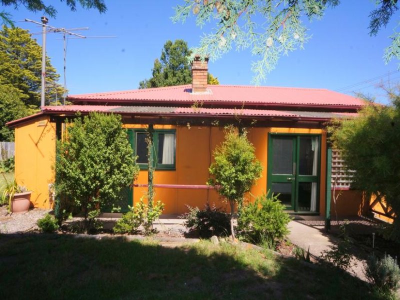 351A Great Western Highway, Bullaburra, NSW 2784