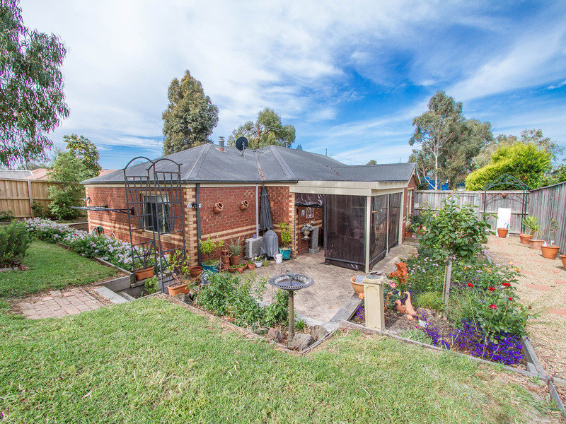 34 Manorwoods Drive, Frankston, Vic 3199