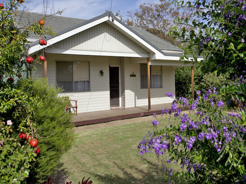 74 Anderson Street, Euroa, Vic 3666 - Property Details