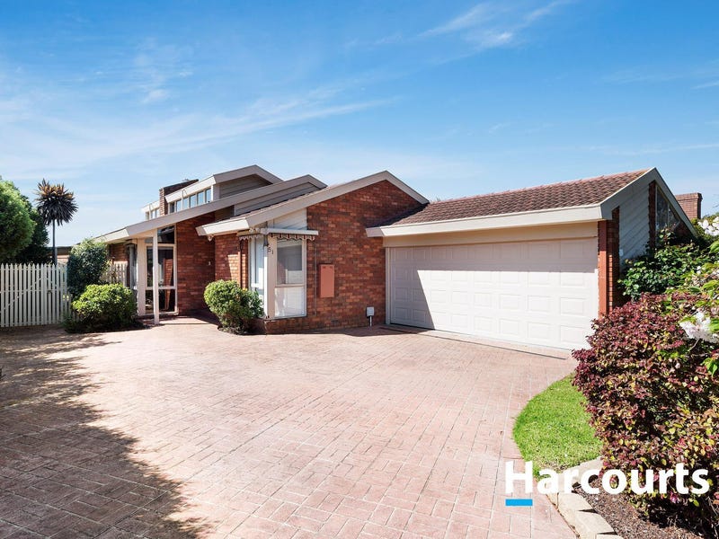 51 Ponsford Avenue Wantirna South Vic 3152
