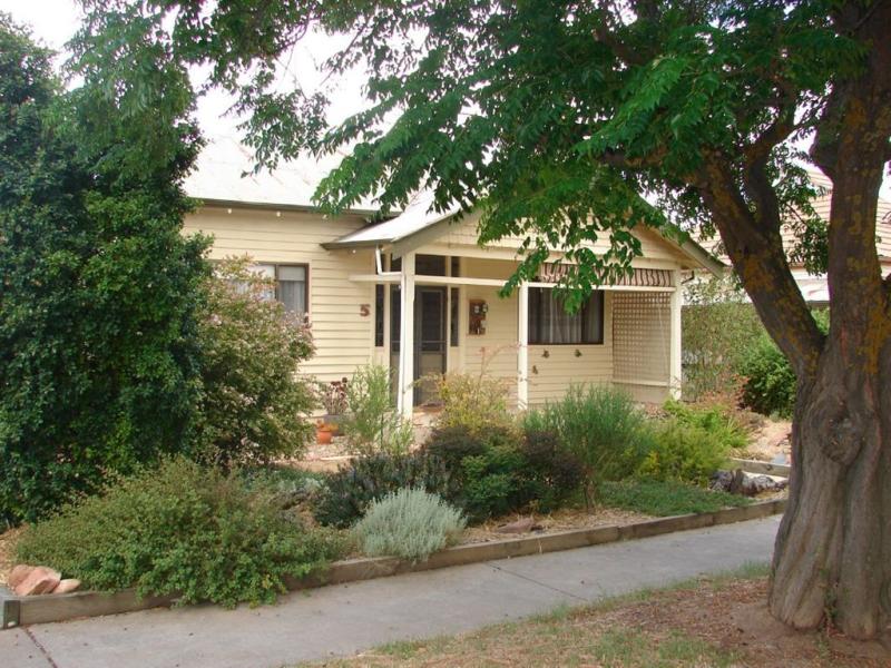 5 Madden, Kaniva, Vic 3419 Property Details