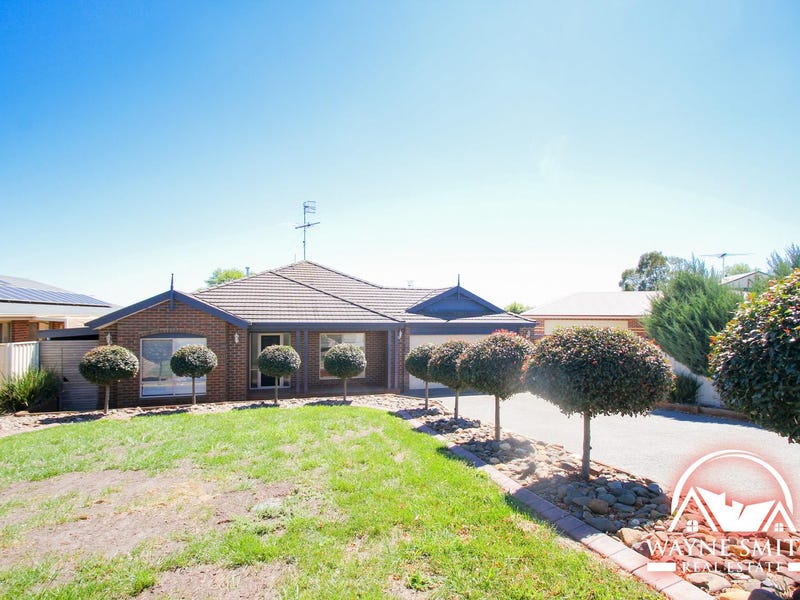 94 Cottage Cres, Kilmore, Vic 3764