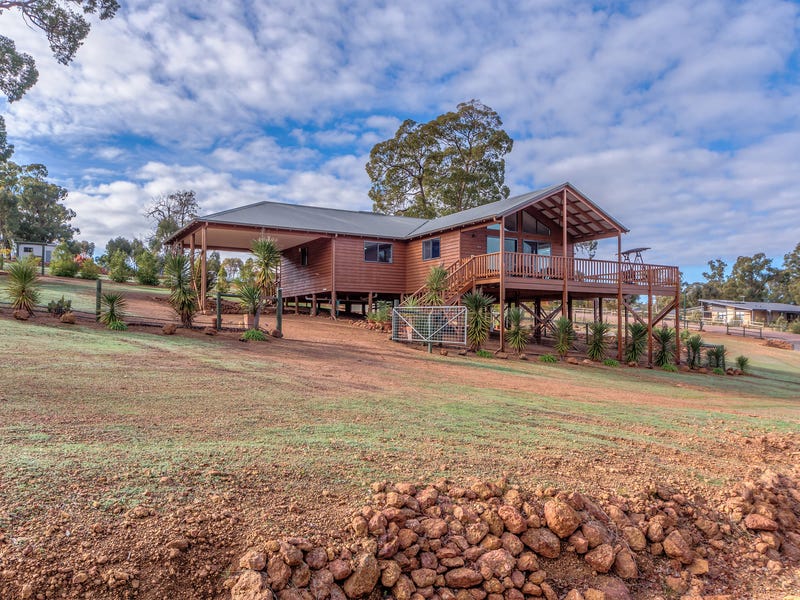 14 Honeybush Vista, Jarrahdale, WA 6124 Property Details