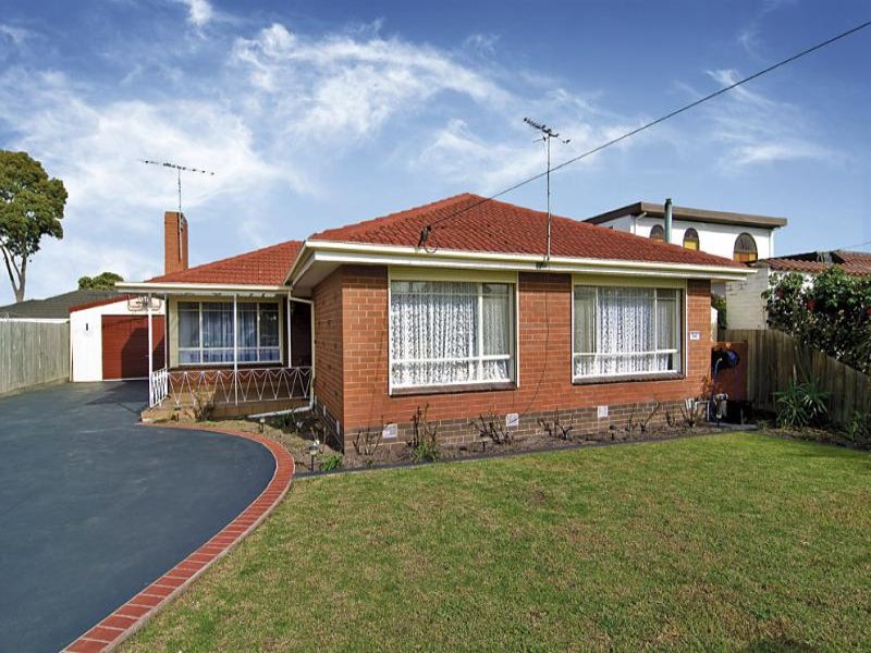 10 Farm Road, Cheltenham, Vic 3192 Property Details