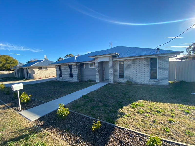 1/3 Helens Street, Pittsworth, QLD 4356