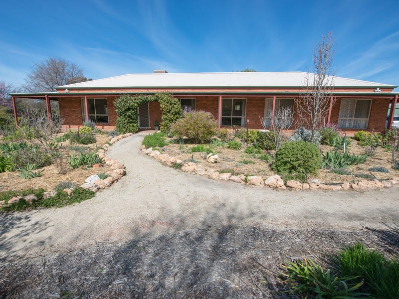 12 Peppercorn Mews, Swan Hill, VIC 3585