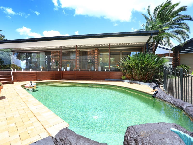 4 Cremorne Court, Robina, QLD 4226