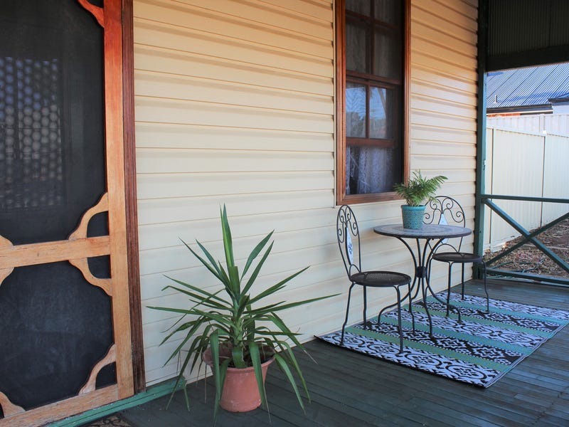 6 Throssell Street, Goomalling, WA 6460 Property Details