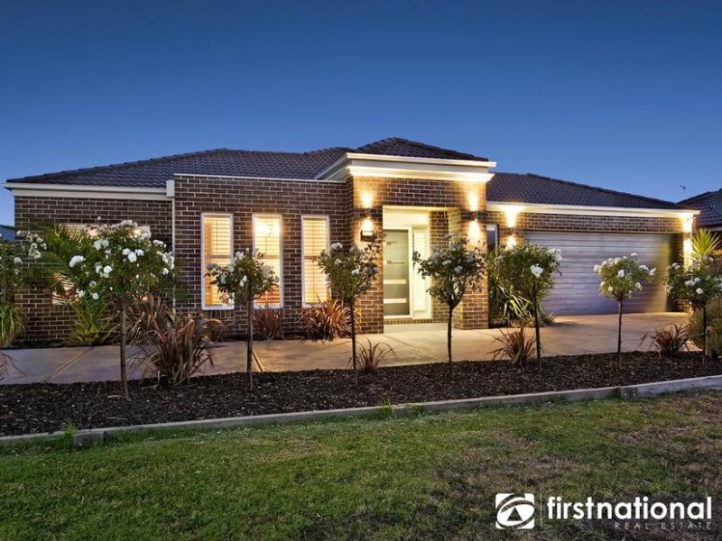 3 McAuley Avenue, Pakenham, Vic 3810 Property Details