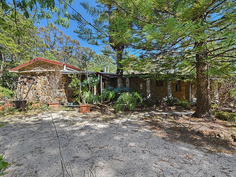 90 Albert Road, Bullaburra, NSW 2784 Property Details