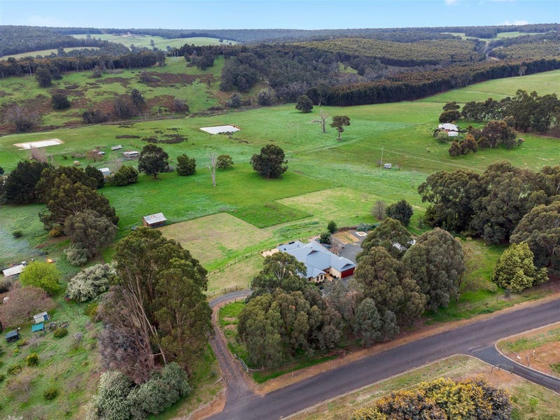 33 Statesmen Court, Kangaroo Gully, WA 6255