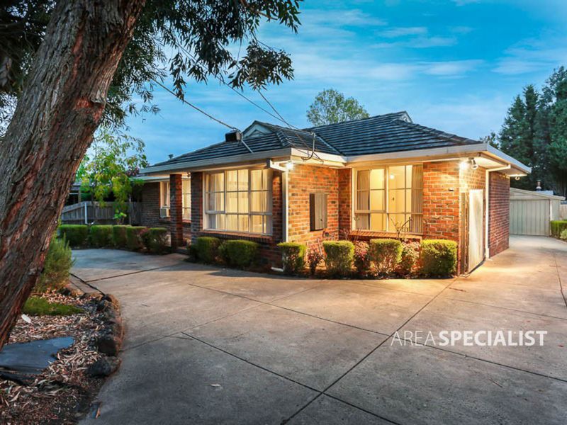 27 Mcmahons Road, Ferntree Gully, VIC 3156