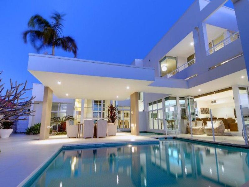 15 Mooloolah Island, Minyama, Qld 4575 Property Details