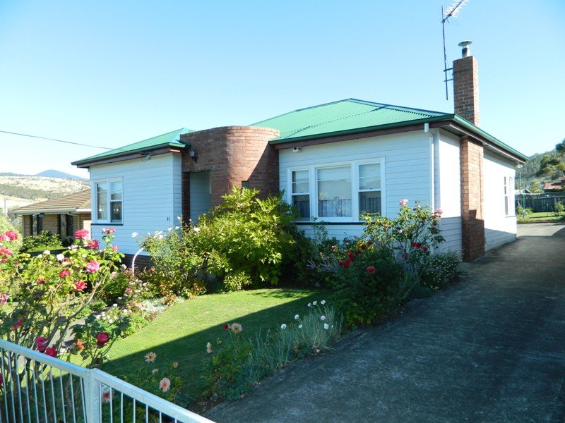 11 Bathurst Street, New Norfolk, Tas 7140