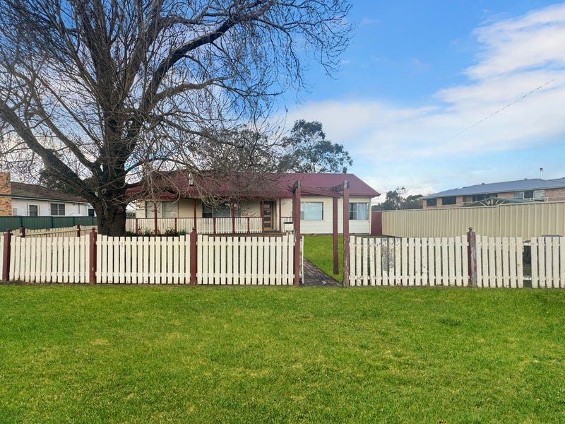 158 Bridge Street, Uralla, NSW 2358 Property Details