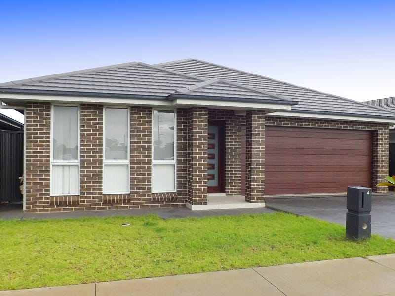 4 Village Circuit, Gregory Hills, NSW 2557