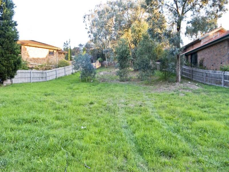 42 Kubis Drive, Ringwood North, VIC 3134