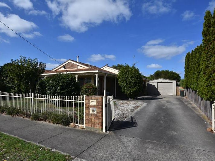 52 Ollerton Avenue, Newborough, Vic 3825