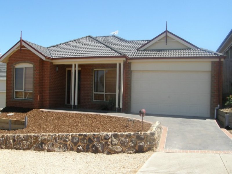 4 Starflower Way, Sunbury, Vic 3429 Property Details