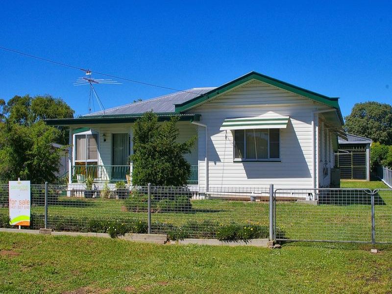 14 Moreton Street, Dalby, Qld 4405 Property Details