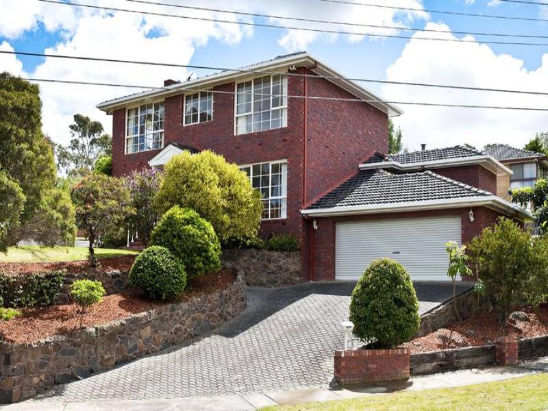 5 Wroxham Gardens, Greensborough, Vic 3088 Property Details