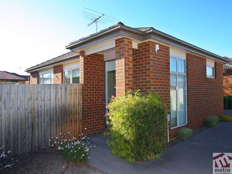 3/131 Henty Street, Reservoir, VIC 3073