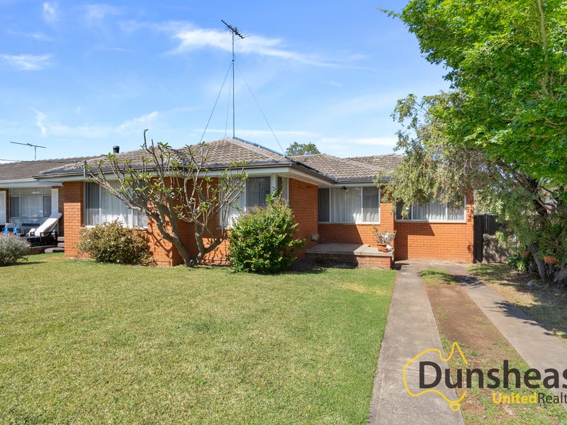 25 Koala Avenue Ingleburn Nsw 2565 Realestate Com Au