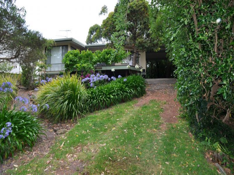 68 Lohr Avenue, Inverloch, Vic 3996 Property Details