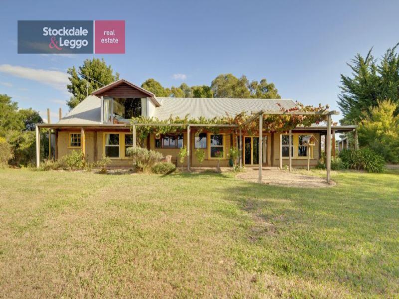 1004 Moewillow Grove Road, Willow Grove, VIC 3825